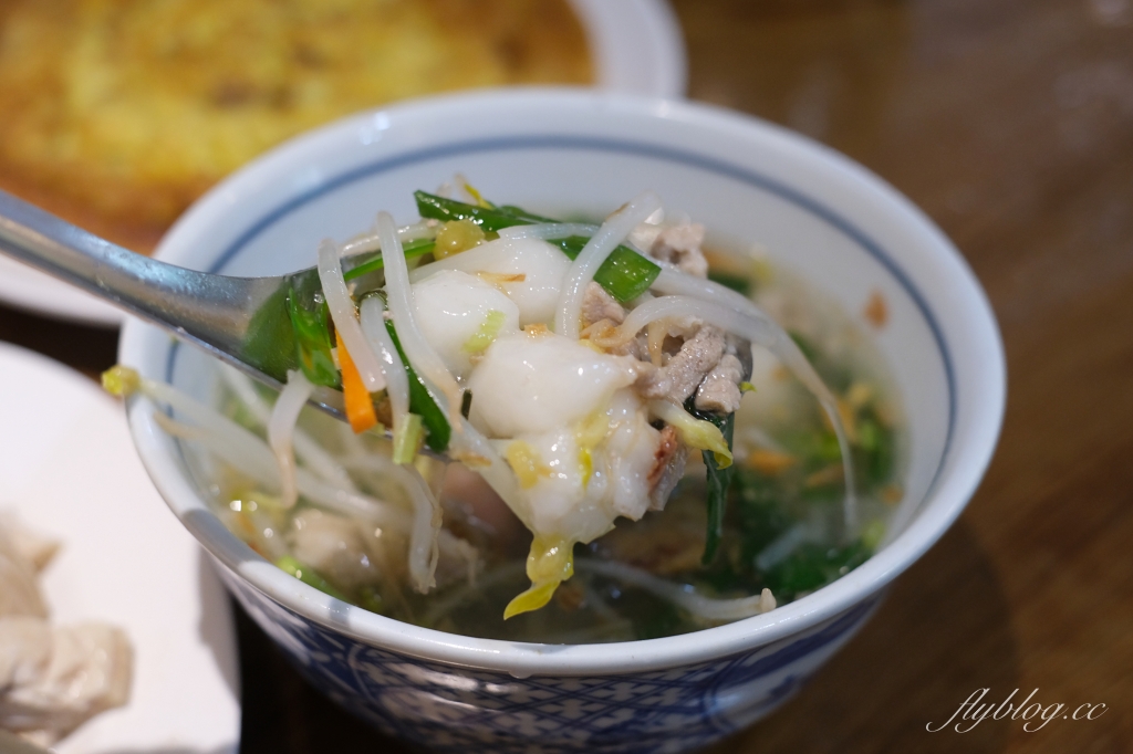 新竹橫山｜內灣茶堂｜內灣老街評價最高的客家料理餐廳，門口扛棒寫著不好吃免錢 @飛天璇的口袋