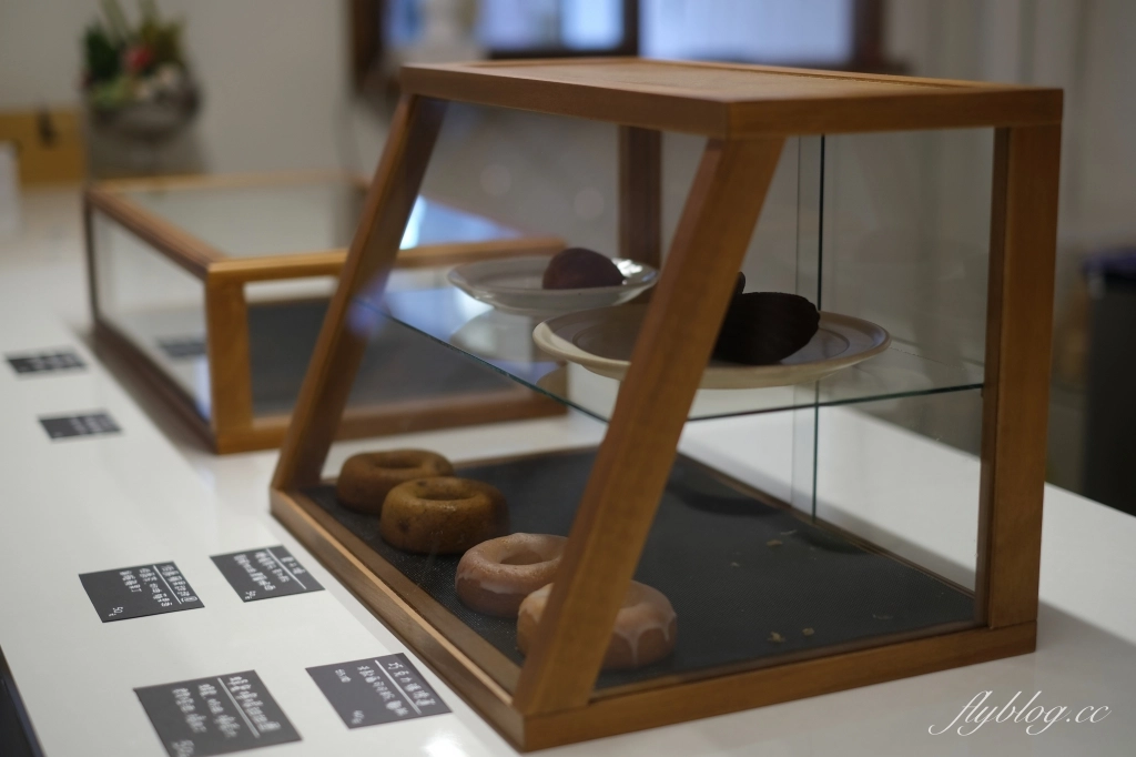 新竹橫山｜青夏 AONATSU．隱身內灣老街巷裡弄的老宅甜點，品嚐藍帶學校甜點好手藝 @飛天璇的口袋