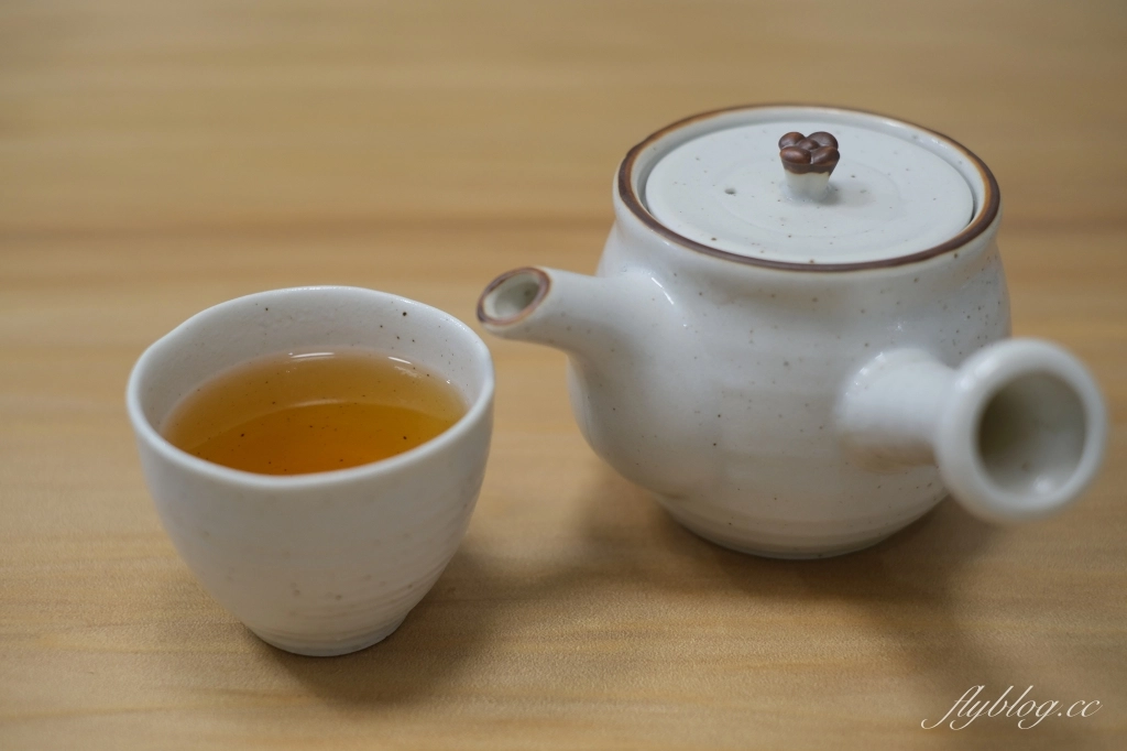 新竹橫山｜青夏 AONATSU．隱身內灣老街巷裡弄的老宅甜點，品嚐藍帶學校甜點好手藝 @飛天璇的口袋