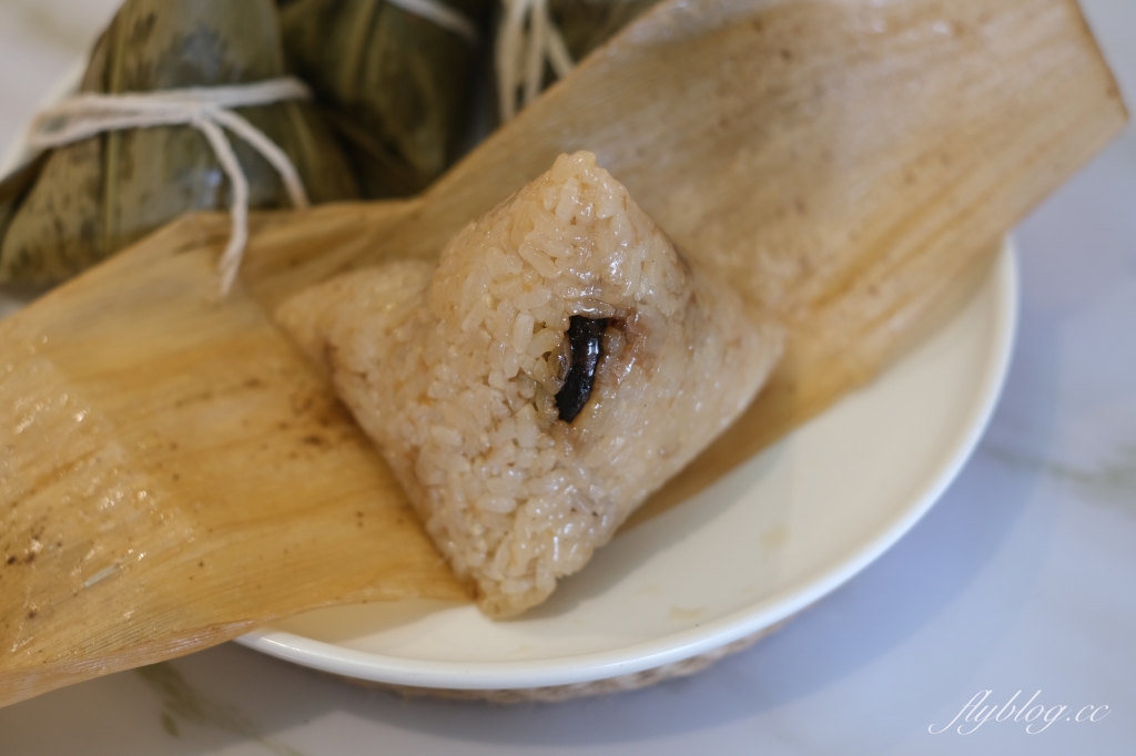 新竹橫山｜范阿嬤野薑花粽｜在地60年！內灣野薑花粽創始店，假日一賣就是數千個 @飛天璇的口袋