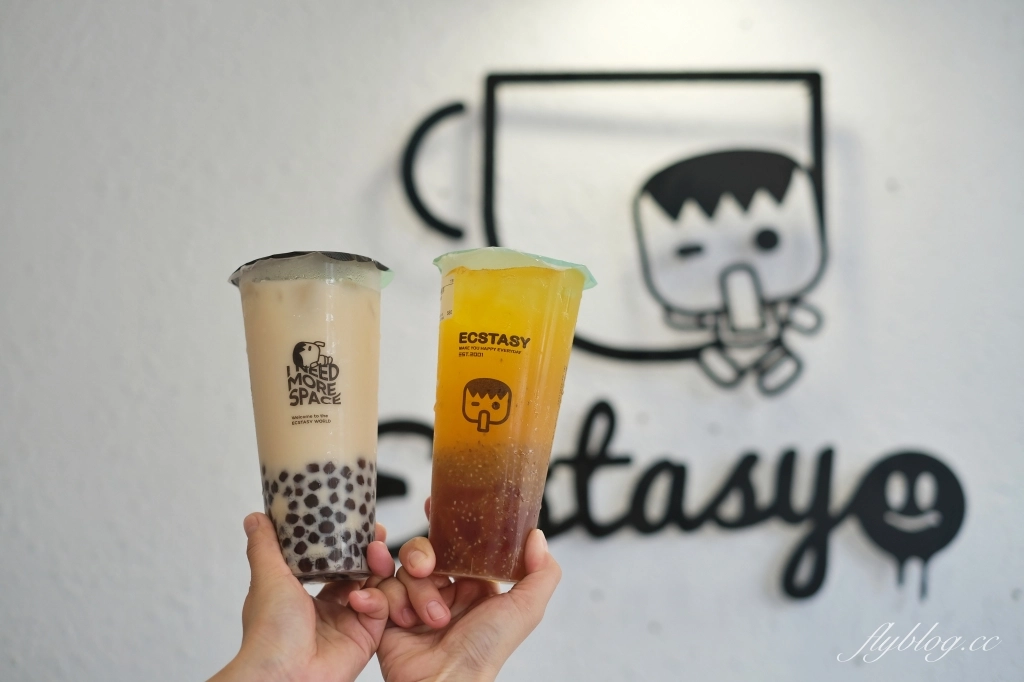 Ecstasy象鼻人烏龍茶專賣店｜台灣第一間門市在台中！潮牌Ecstasy象鼻人手搖飲料專賣店 @飛天璇的口袋