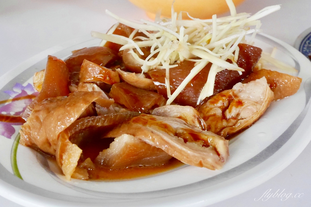 雲林西螺|西螺三角大水餃.跟肉圓一樣大的水晶餃,在地飄香50年銅板美食 @飛天璇的口袋 雲林西螺|西螺三角大水餃.跟肉圓一樣大的水晶餃,在地飄香50年銅板美食 @飛天璇的口袋