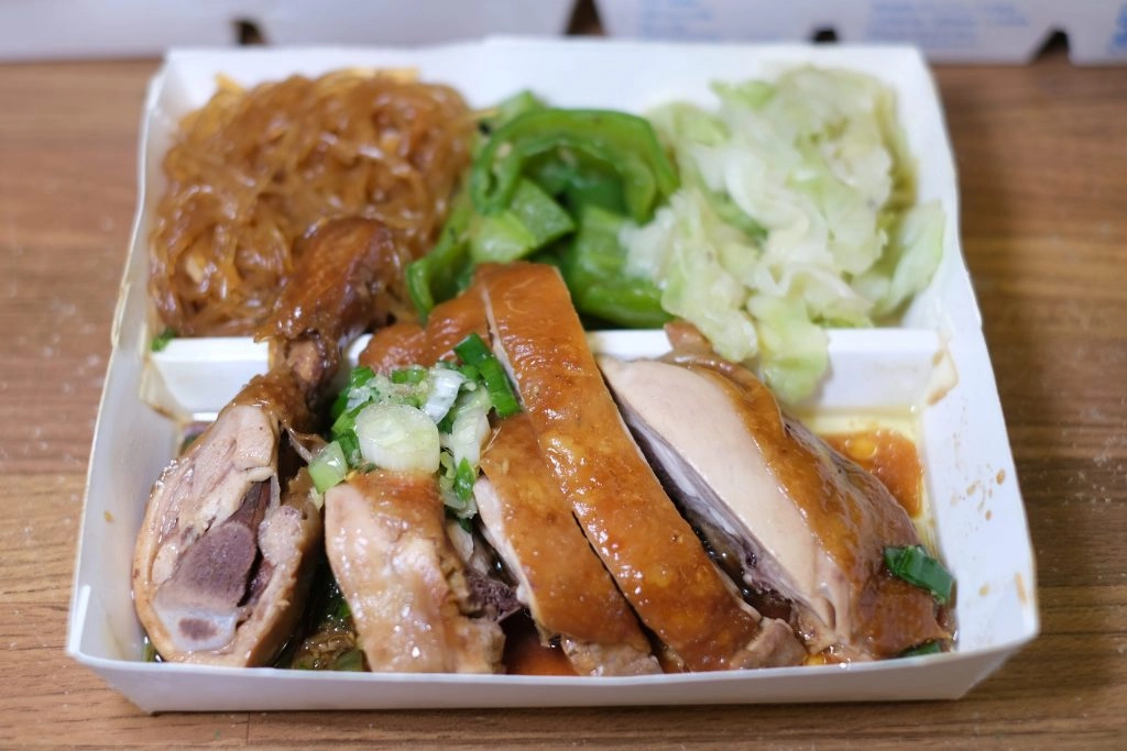 【台中燒臘便當推薦】台中人氣燒臘便當10+，好吃的鴨腿要事先預訂 @飛天璇的口袋