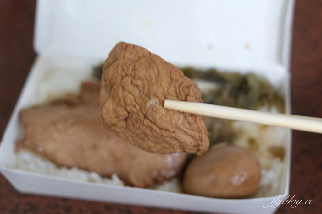 苗栗頭份｜圓光排肉餐盒，在地超過50年，國光客運旁的便當店，吃的是一種懷舊和氛圍 @飛天璇的口袋