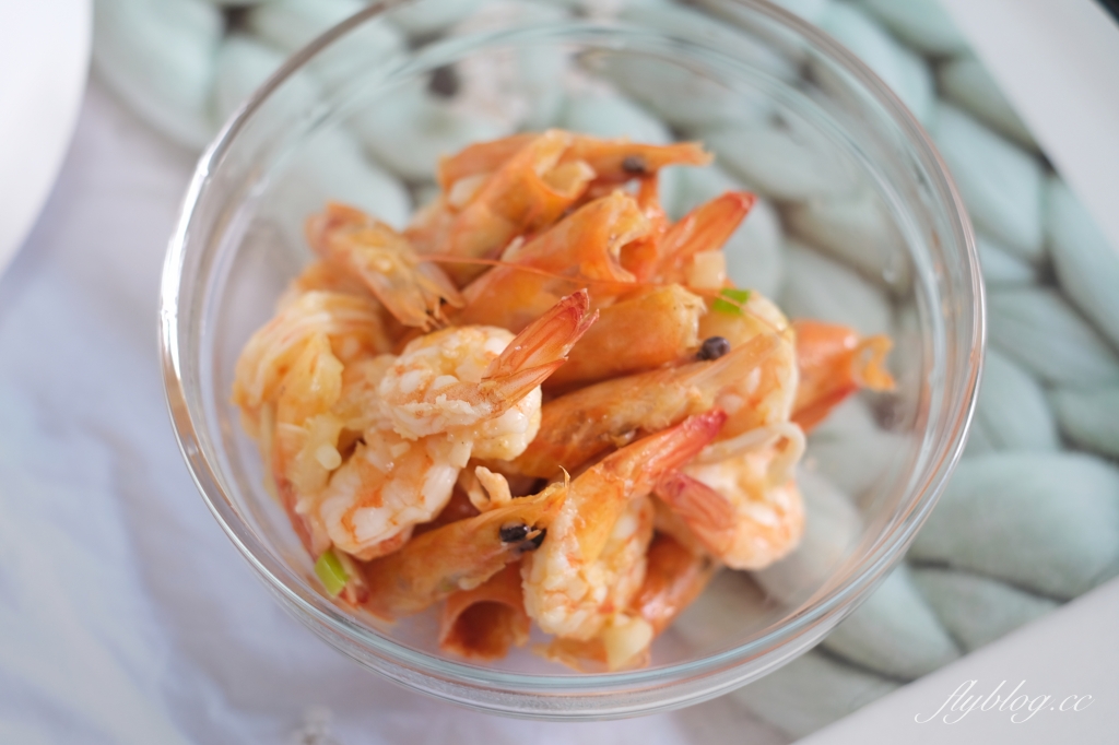 蒜香蝦蝦飯做法｜一鍋到底的蒜香蝦蝦飯食譜，重懷碳佐麻里石燒蒜香飯的好味道 @飛天璇的口袋
