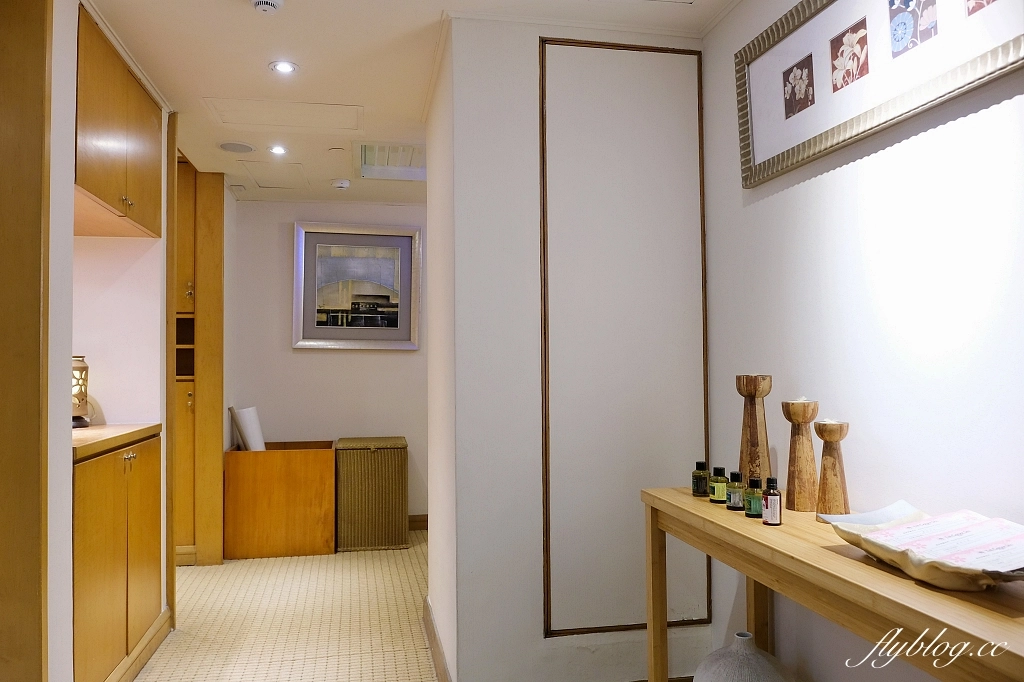 台北中正｜台北凱撒大飯店，台北車站正對面，樓下就是捷運站，交通便利美食林立 @飛天璇的口袋