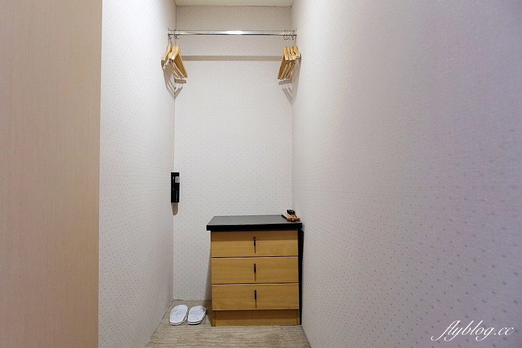 台北中正｜台北凱撒大飯店，台北車站正對面，樓下就是捷運站，交通便利美食林立 @飛天璇的口袋