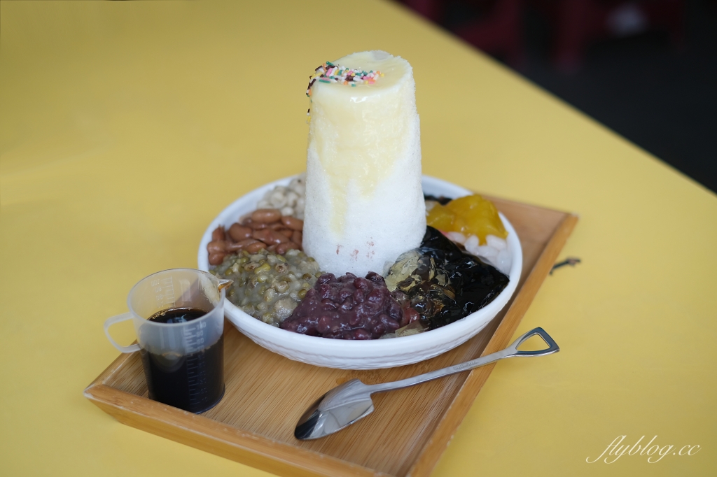 苗栗卓蘭｜良美豆花．在地人氣冰品店，網美的外表古早味的豆花 @飛天璇的口袋