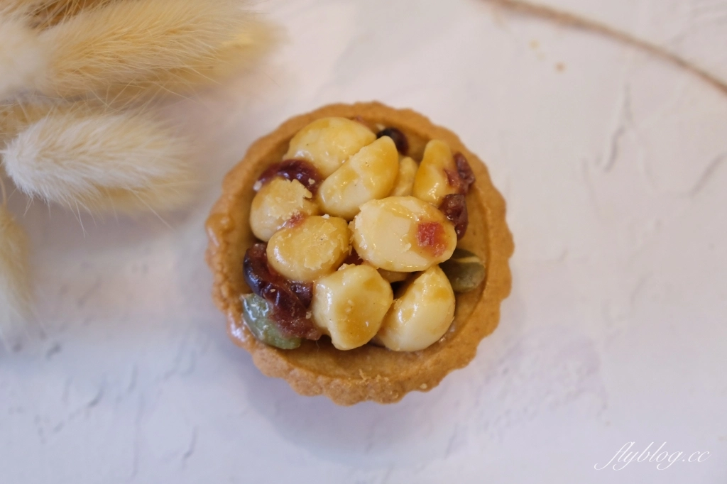 苗栗卓蘭｜江記永安喜餅．在地近50年的喜餅專賣店，山城的人最愛的喜餅伴手禮 @飛天璇的口袋