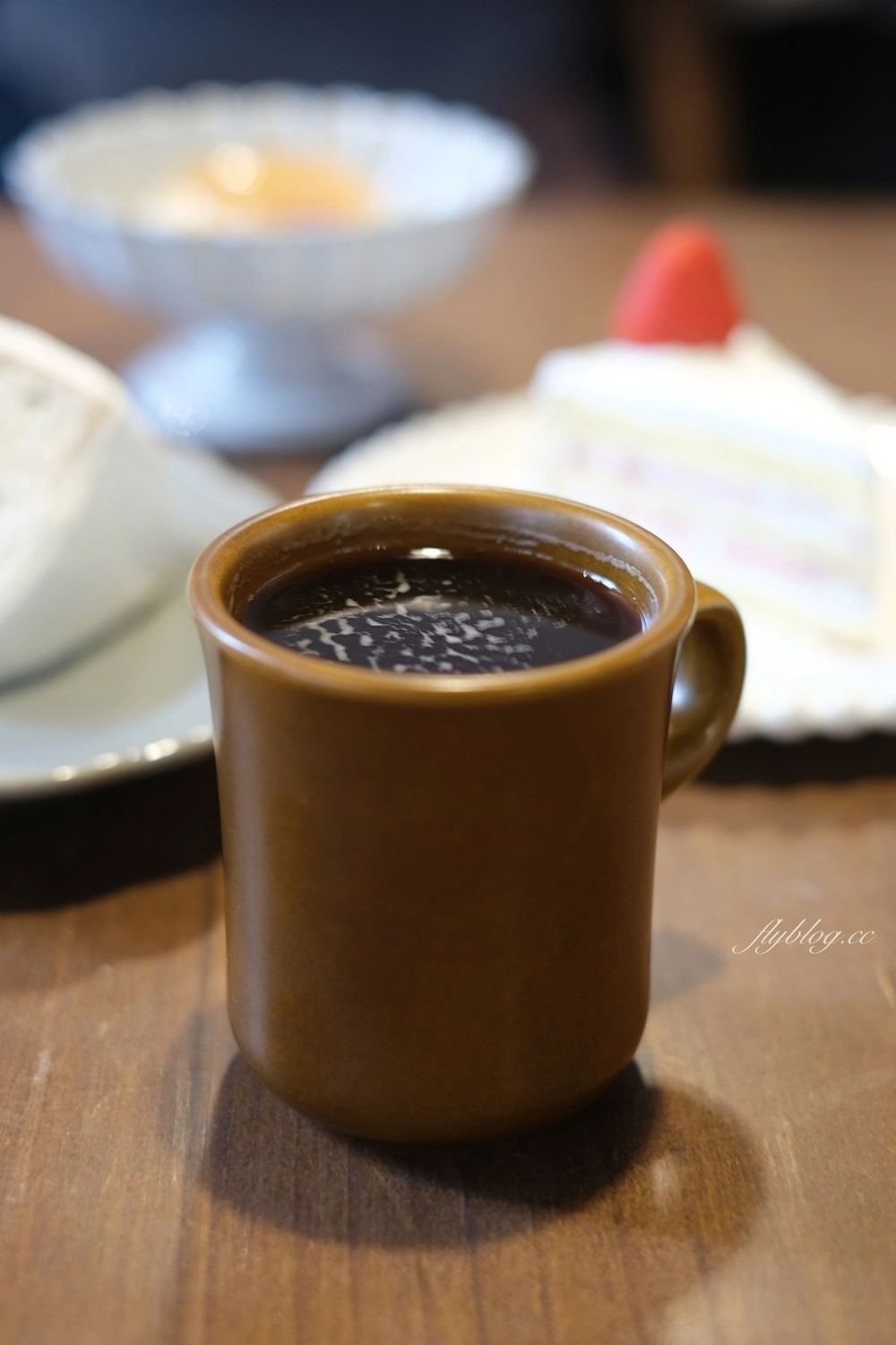 台中西區｜若草甜點店，隱身模範街商圈裡的甜點店，沒有招牌在IG卻是超人氣 @飛天璇的口袋