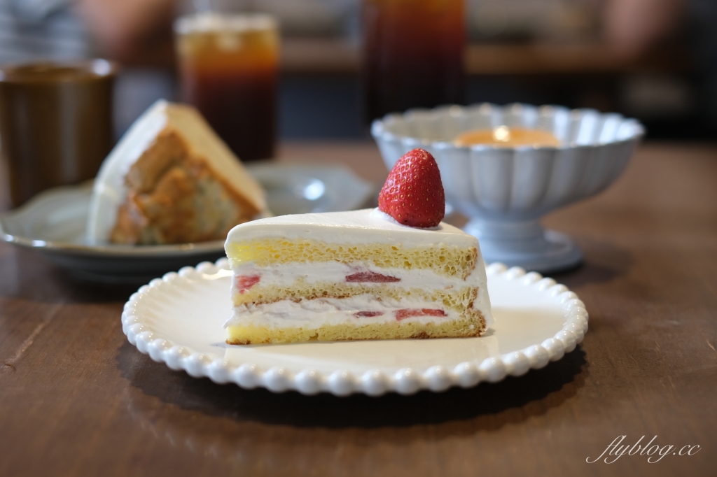 台中西區｜若草甜點店，隱身模範街商圈裡的甜點店，沒有招牌在IG卻是超人氣 @飛天璇的口袋