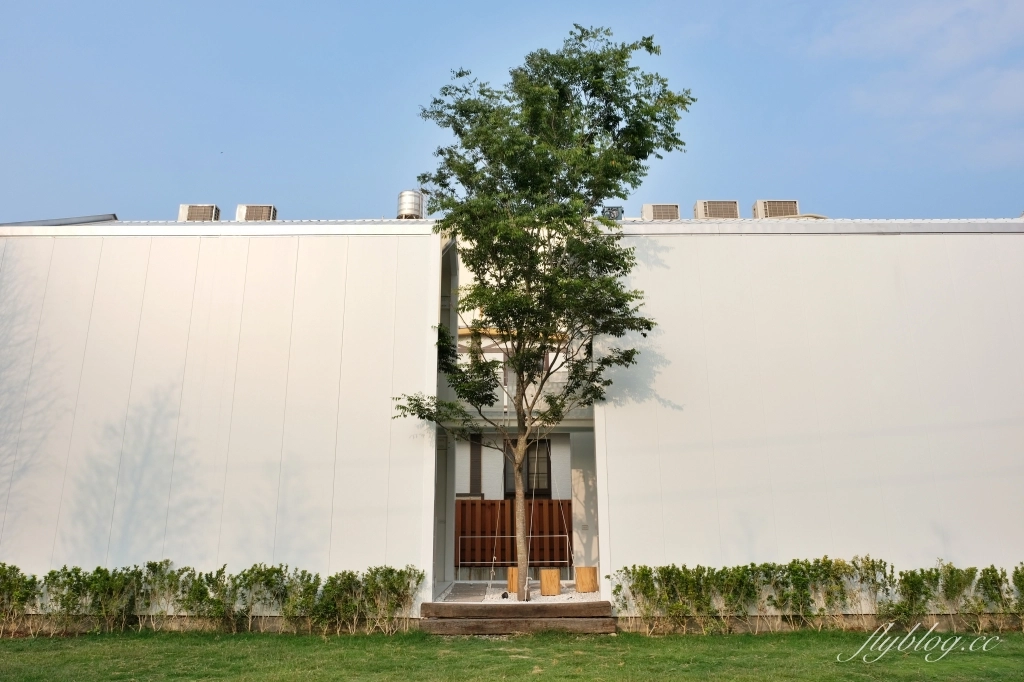 沐光樹手感蛋糕捲專賣店｜彰化秀水純白落地窗唯美咖啡館，不只是網美店咖啡和甜點也很有水準 @飛天璇的口袋