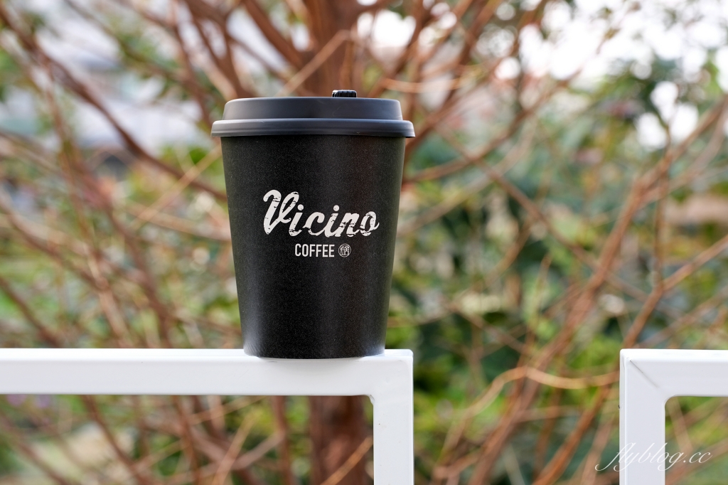 沐光樹手感蛋糕捲專賣店｜彰化秀水純白落地窗唯美咖啡館，不只是網美店咖啡和甜點也很有水準 @飛天璇的口袋