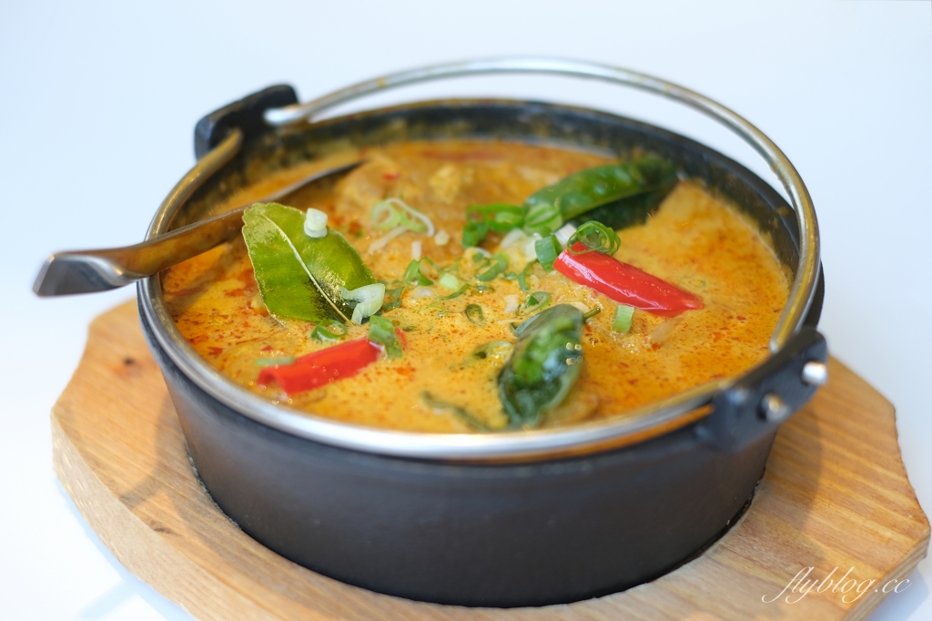 YABI KITCHEN｜瓦城集團新派亞洲料理，台中草悟道商圈美食餐廳 @飛天璇的口袋