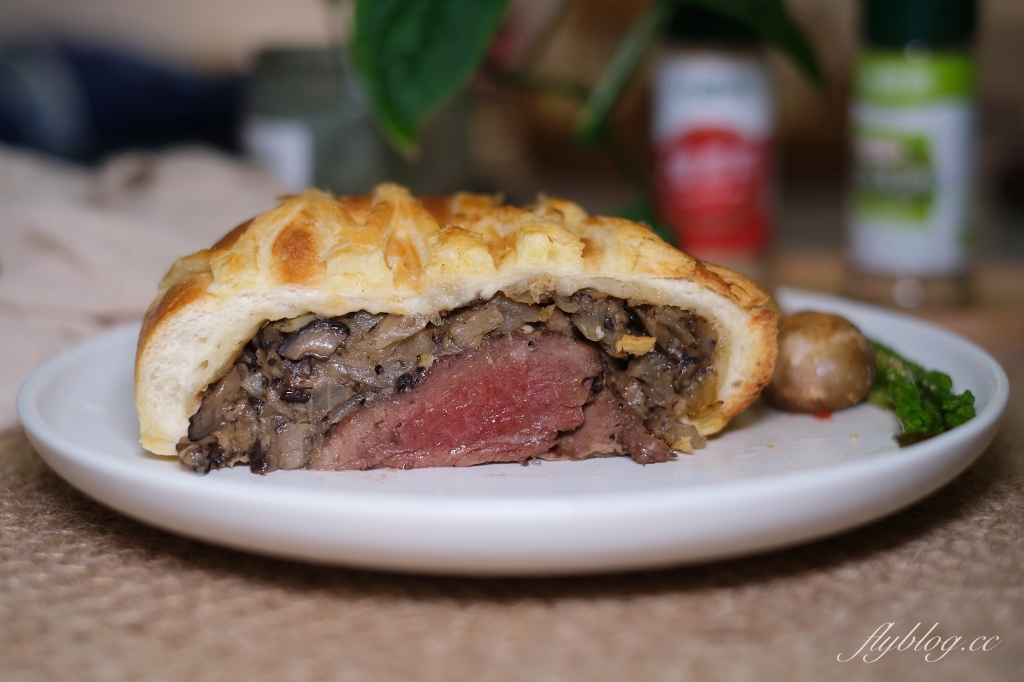 鐵腕食務所｜五星級飯店「威靈頓牛排」在家吃，一份390元原塊菲力重達4.5盎司 @飛天璇的口袋