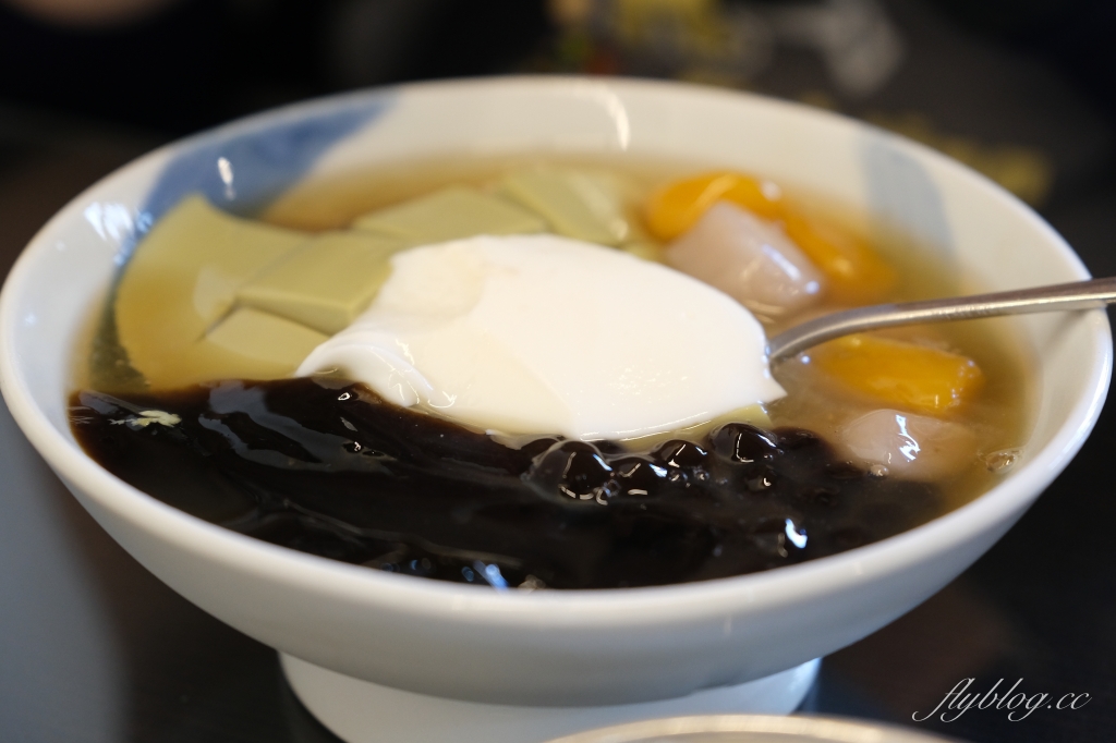 台中沙鹿|烏婆傳統甜品店.傳統冰品甜湯也很現代,沙鹿車站文青豆花甜品店 @飛天璇的口袋 台中沙鹿|烏婆傳統甜品店.傳統冰品甜湯也很現代,沙鹿車站文青豆花甜品店 @飛天璇的口袋