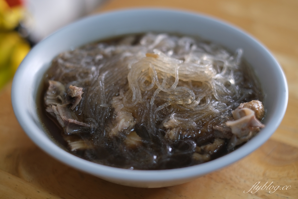 大村當歸鴨麵線｜大村超人氣縱貫線當歸鴨麵線，在地人從小吃到大的銅板美食 @飛天璇的口袋