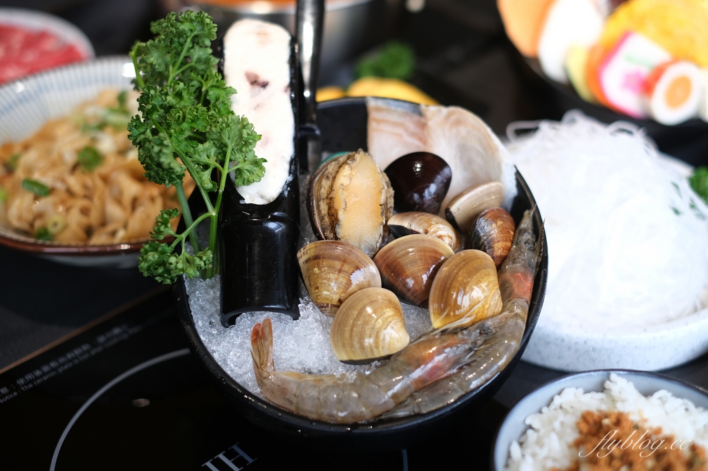 禾HER 小火鍋|188元起!Hun混最新平價小火鍋品牌,一中街超網美禾小火鍋店 @飛天璇的口袋 禾HER 小火鍋|188元起!Hun混最新平價小火鍋品牌,一中街超網美禾小火鍋店 @飛天璇的口袋