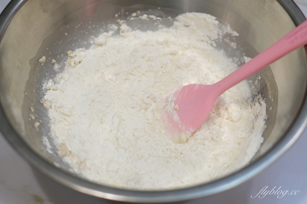 吐司食譜｜生吐司的做法｜免揉麵糰！用冷藏發酵法做生吐司，生吐司食材比例分享 @飛天璇的口袋