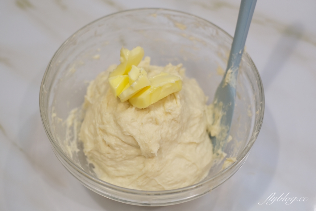 吐司食譜｜生吐司的做法｜免揉麵糰！用冷藏發酵法做生吐司，生吐司食材比例分享 @飛天璇的口袋