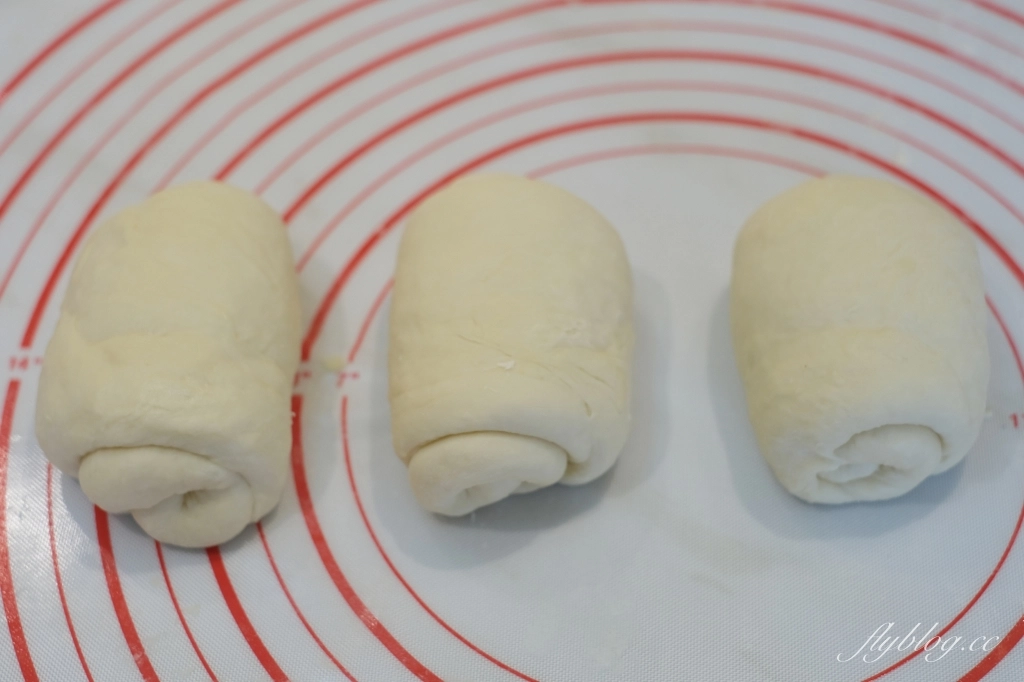 吐司食譜｜生吐司的做法｜免揉麵糰！用冷藏發酵法做生吐司，生吐司食材比例分享 @飛天璇的口袋