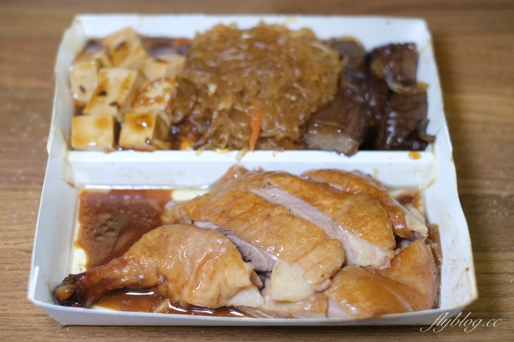 台中西屯｜食為大港式燒臘，浮誇系便當！料多到白飯都裝不下的，西屯路超人氣燒臘便當 @飛天璇的口袋