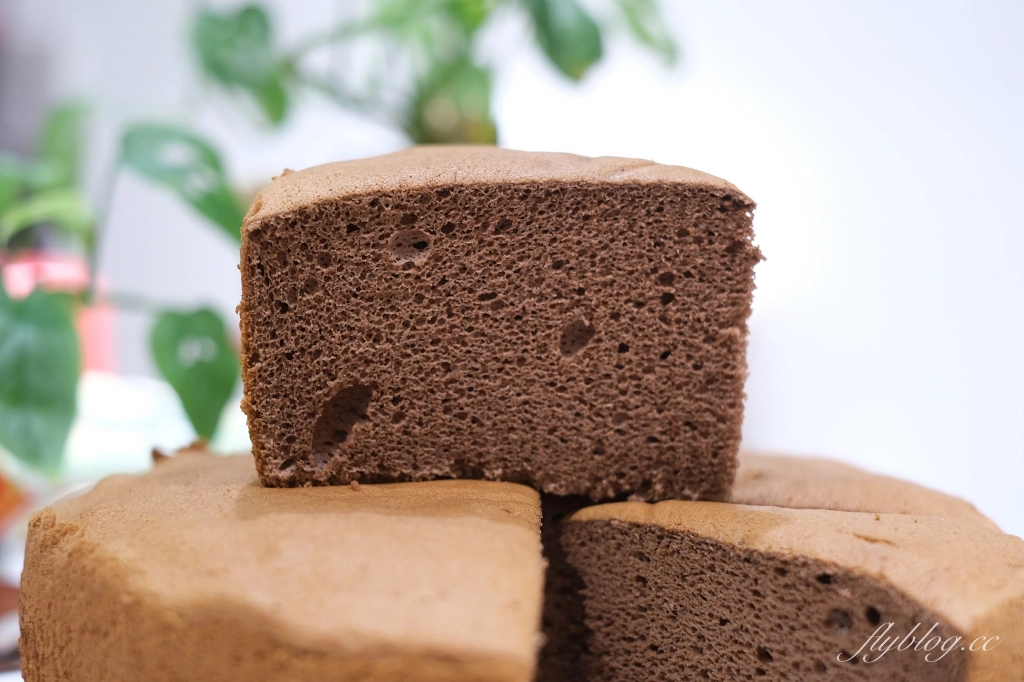 台中西區|滋養蛋糕烘焙坊.向上市場45年歷史的古早味蛋糕,百元有找的銅板美食 @飛天璇的口袋 台中西區|滋養蛋糕烘焙坊.向上市場45年歷史的古早味蛋糕,百元有找的銅板美食 @飛天璇的口袋