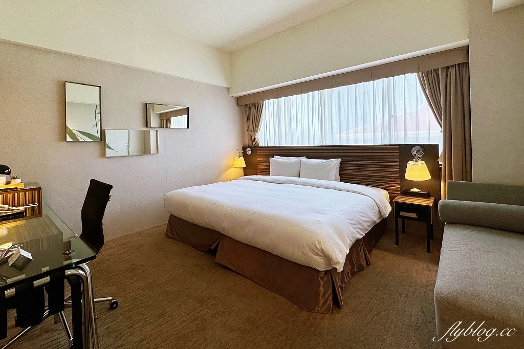 台北中正｜台北凱撒大飯店，台北車站正對面，樓下就是捷運站，交通便利美食林立 @飛天璇的口袋