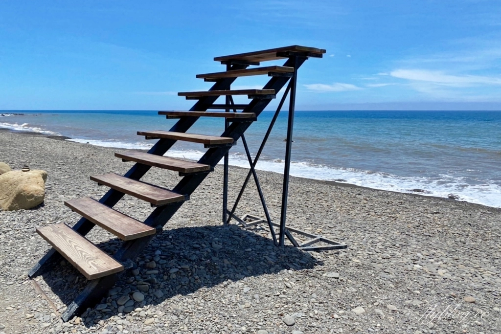 屏東枋山|品味軒休息站,前往墾丁路上的免費休息站,屏鵝公路上的網美景點,天空之鏡、網美鞦韆、椰林草屋 @飛天璇的口袋 屏東枋山|品味軒休息站,前往墾丁路上的免費休息站,屏鵝公路上的網美景點,天空之鏡、網美鞦韆、椰林草屋 @飛天璇的口袋