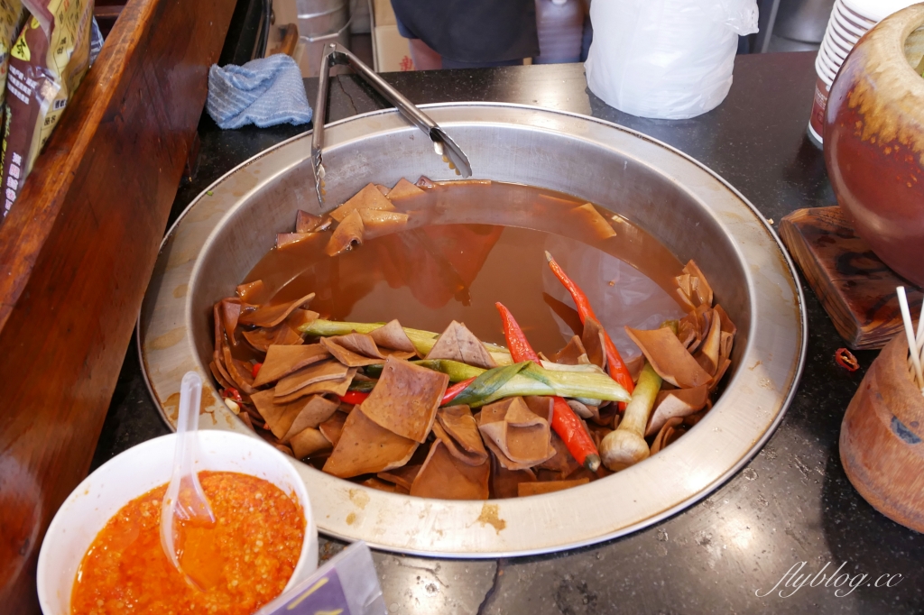 丈母娘豆干｜在地50年傳承第三代，南庄必吃超人氣豆干店 @飛天璇的口袋