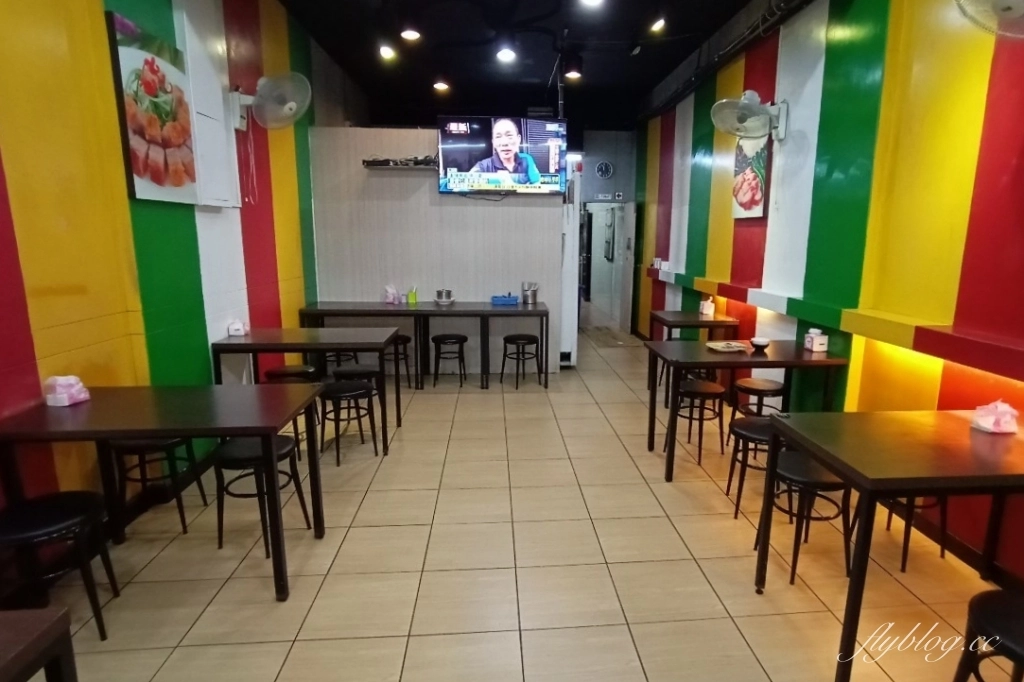 台中西屯｜食為大港式燒臘，浮誇系便當！料多到白飯都裝不下的，西屯路超人氣燒臘便當 @飛天璇的口袋