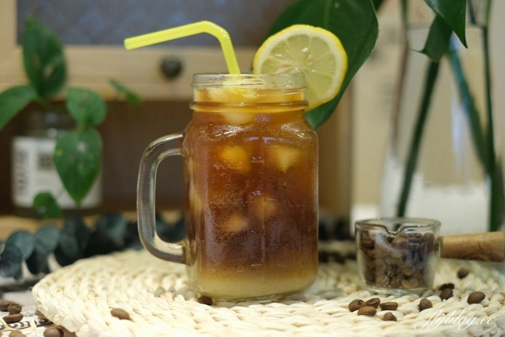 西西里檸檬咖啡做法｜夏天喝超清爽！用耳掛包做西西里檸檬咖啡，把家裡變成咖啡館 @飛天璇的口袋