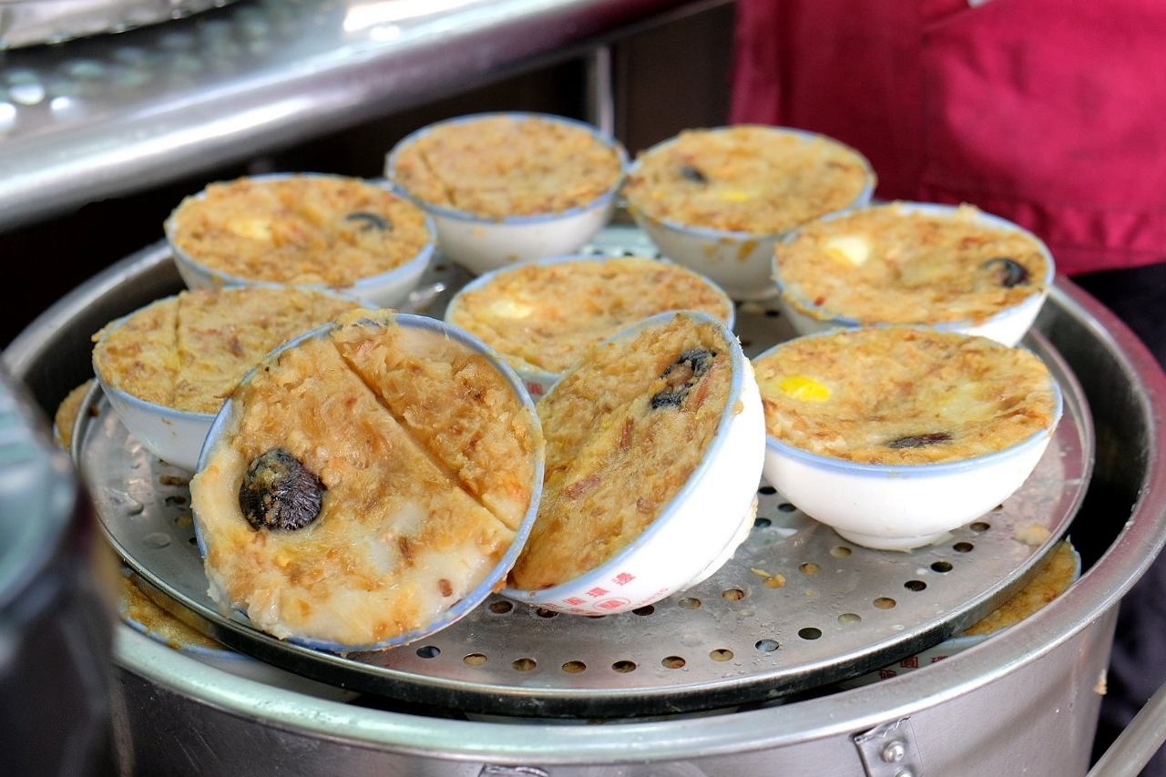 台南麻豆｜阿蘭碗粿，麻道交流道下去就到，遠近馳名的台南碗糕蘭 @飛天璇的口袋