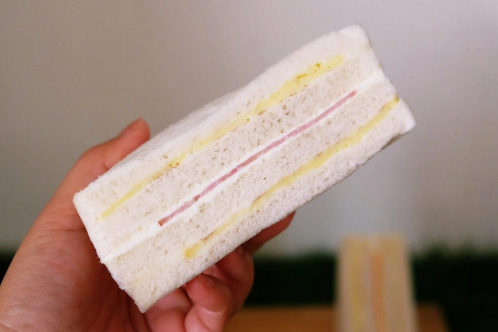 台中南區｜洪瑞珍餅店．紅到國外去的洪瑞珍三明治，台中必買伴手禮推薦 @飛天璇的口袋