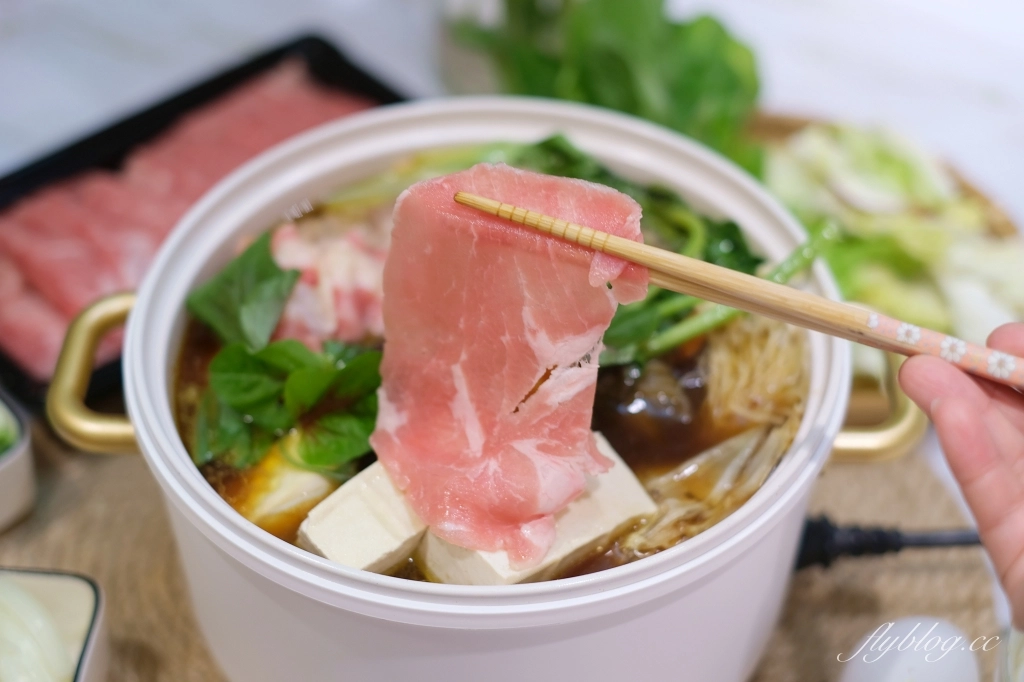 壽喜燒做法｜一鍋到底的壽喜燒食譜，超簡單壽喜燒醬汁比例 @飛天璇的口袋