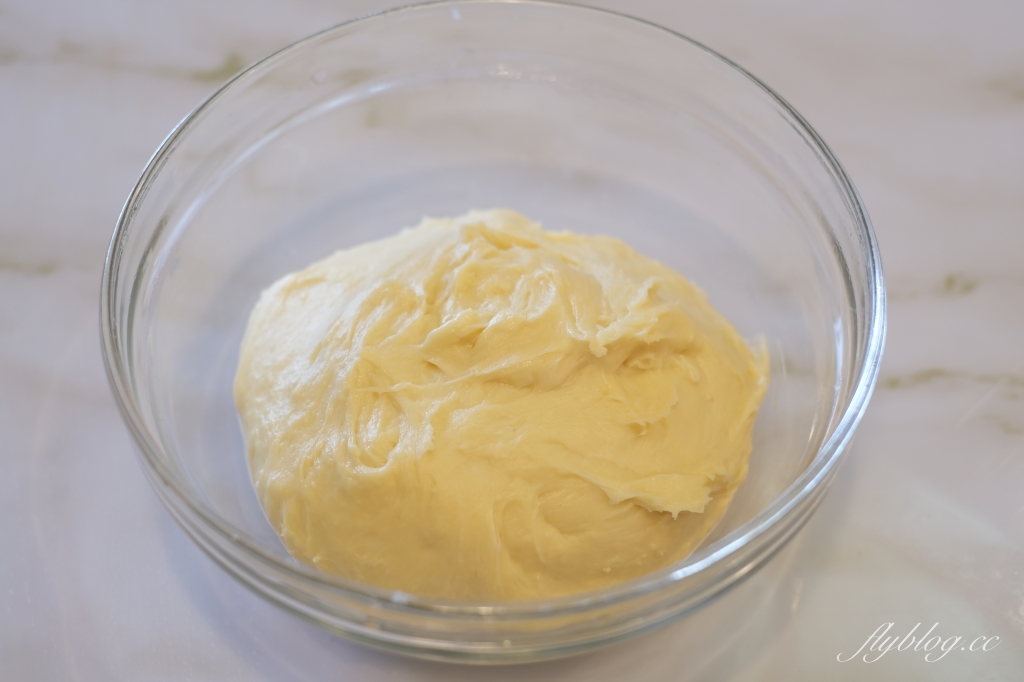 食譜分享｜甜甜圈的做法．不用烤箱免手揉食譜，第一次在家炸甜甜圈就成功 @飛天璇的口袋