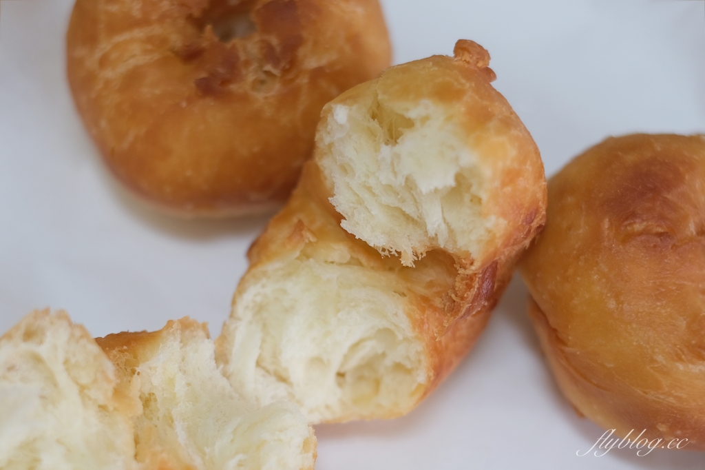 食譜分享｜甜甜圈的做法．不用烤箱免手揉食譜，第一次在家炸甜甜圈就成功 @飛天璇的口袋