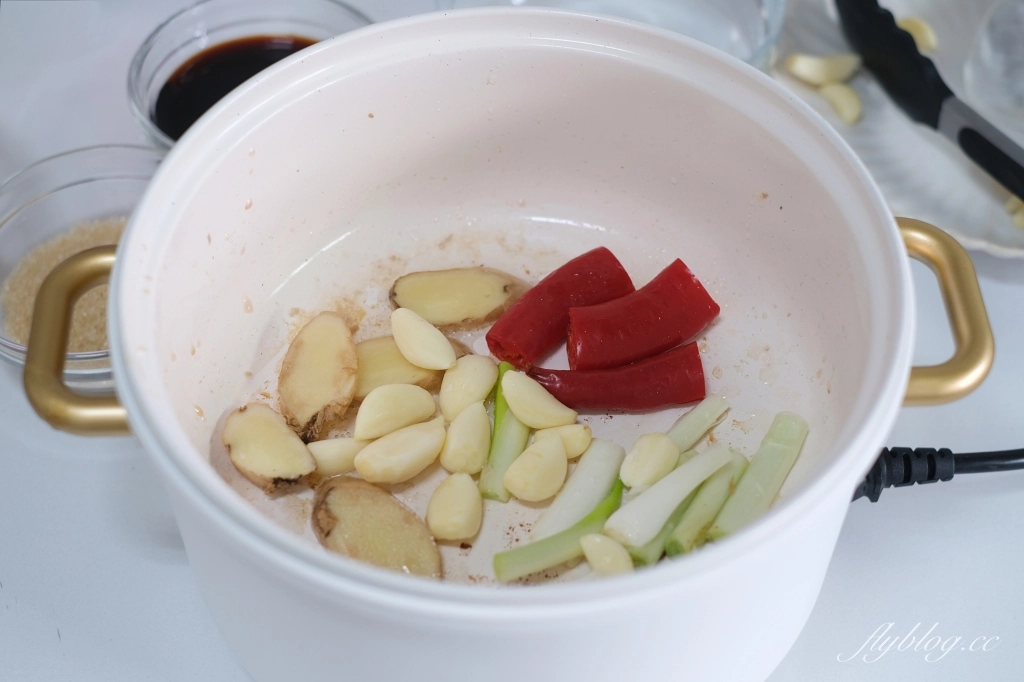 食譜分享｜滷爌肉的做法，一鍋到底的家庭滷焢肉，皮Q肉嫩油亮亮超下飯 @飛天璇的口袋