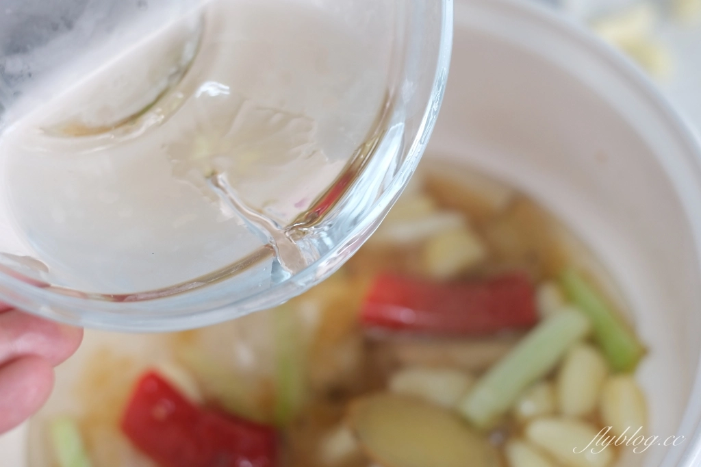 食譜分享｜滷爌肉的做法，一鍋到底的家庭滷焢肉，皮Q肉嫩油亮亮超下飯 @飛天璇的口袋