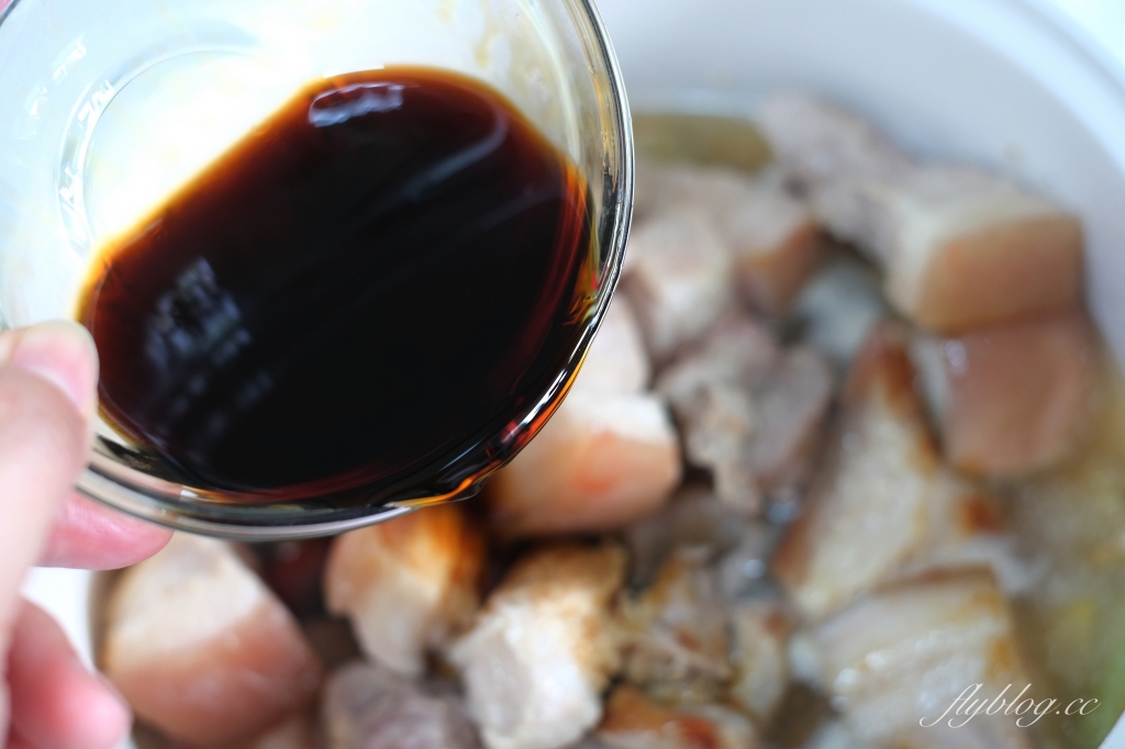 食譜分享｜滷爌肉的做法，一鍋到底的家庭滷焢肉，皮Q肉嫩油亮亮超下飯 @飛天璇的口袋