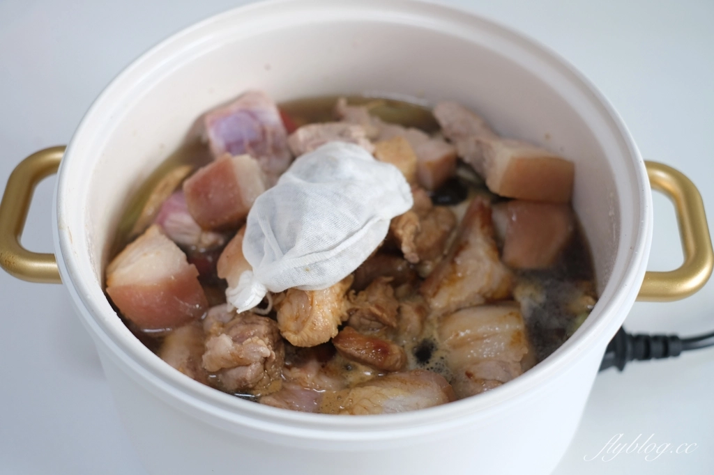 食譜分享｜滷爌肉的做法，一鍋到底的家庭滷焢肉，皮Q肉嫩油亮亮超下飯 @飛天璇的口袋