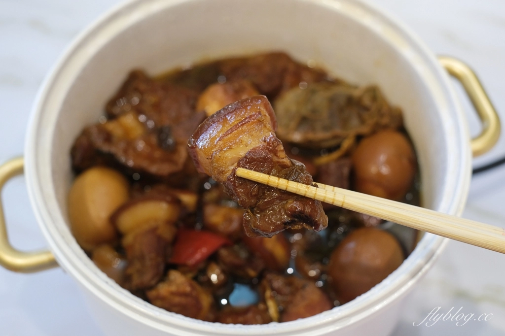 食譜分享｜滷爌肉的做法，一鍋到底的家庭滷焢肉，皮Q肉嫩油亮亮超下飯 @飛天璇的口袋