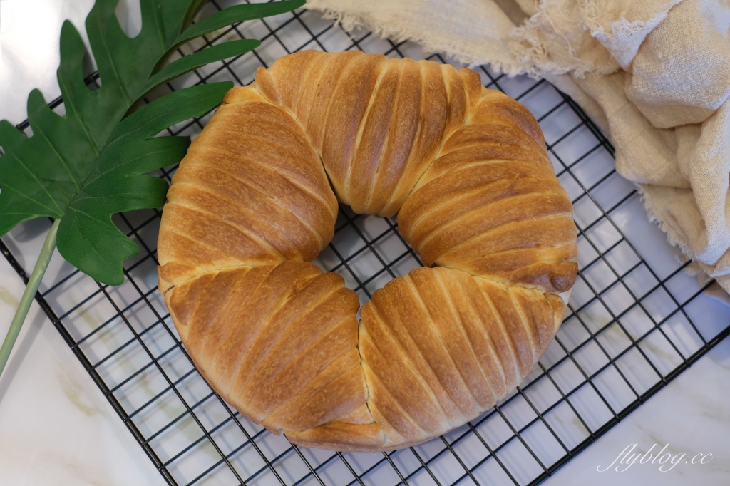 麵包食譜｜毛線球麵包做法｜新手烘焙最愛的網美級麵包，葡萄奶酥內餡口味分享 @飛天璇的口袋