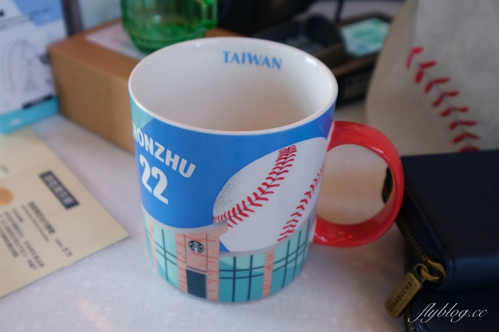 台中北屯|松竹路星巴克洲際店.第一次以棒球場為主題星巴克,臨近74快速道路和洲際棒球場 @飛天璇的口袋 台中北屯|松竹路星巴克洲際店.第一次以棒球場為主題星巴克,臨近74快速道路和洲際棒球場 @飛天璇的口袋