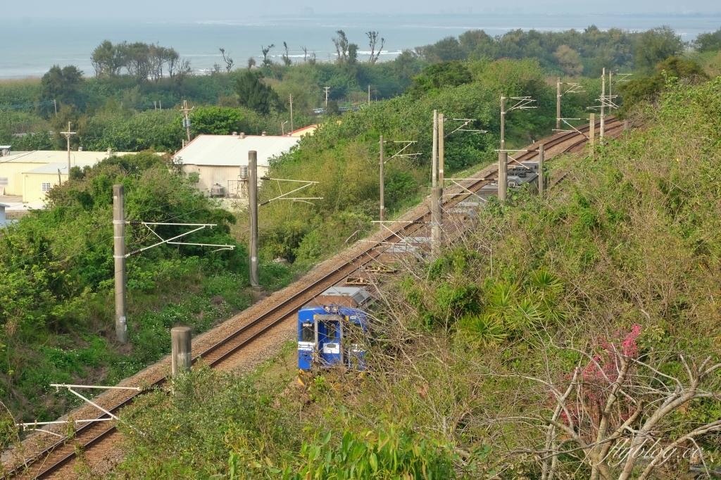 苗栗竹南｜崎頂隧道文化公園，從崎頂子母隧道漫步到崎頂車站，鐵道迷必拍的火車景點，一秒進入日本動畫電影場景 @飛天璇的口袋