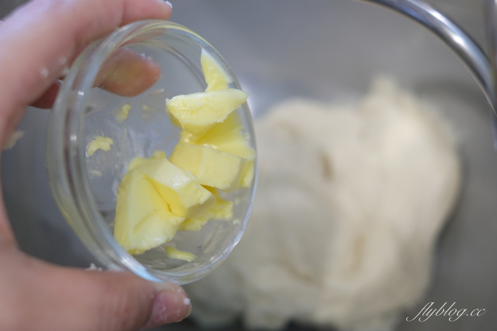 吐司食譜｜超可愛的長頸鹿吐司怎麼做？攪拌機做法和食譜比例分享 @飛天璇的口袋