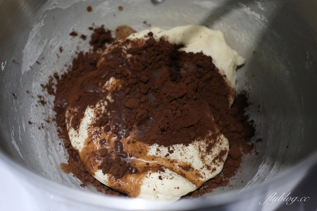 吐司食譜｜超可愛的長頸鹿吐司怎麼做？攪拌機做法和食譜比例分享 @飛天璇的口袋