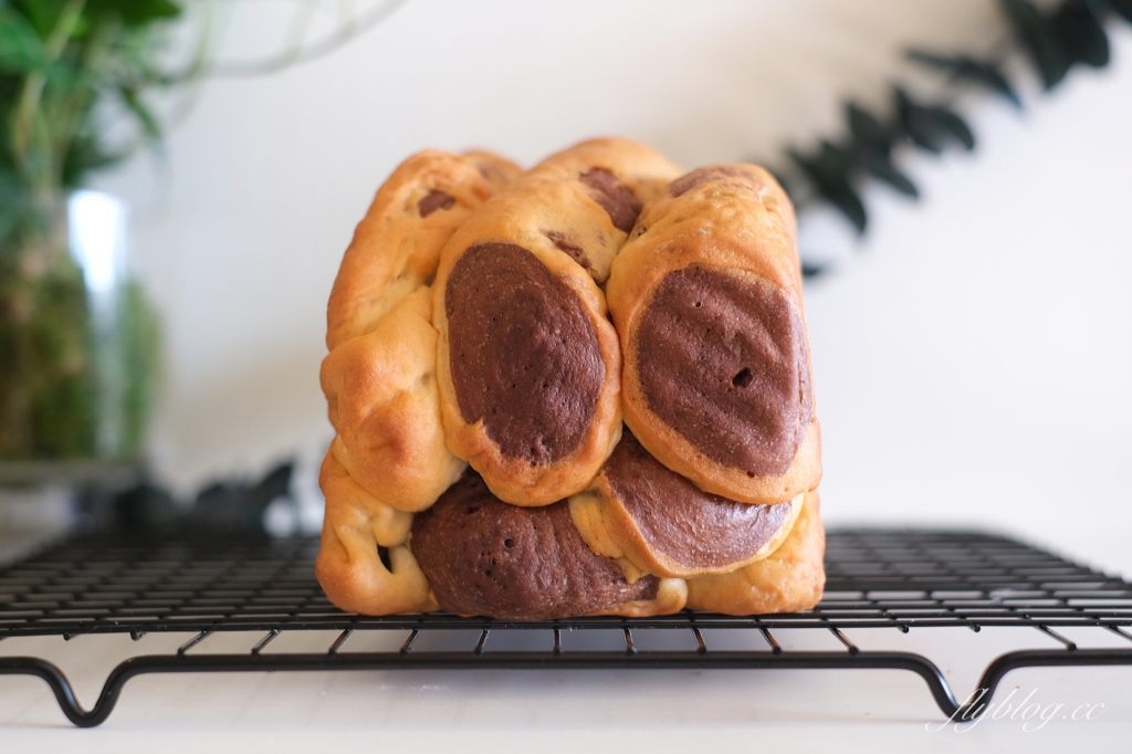 吐司食譜｜超可愛的長頸鹿吐司怎麼做？攪拌機做法和食譜比例分享 @飛天璇的口袋