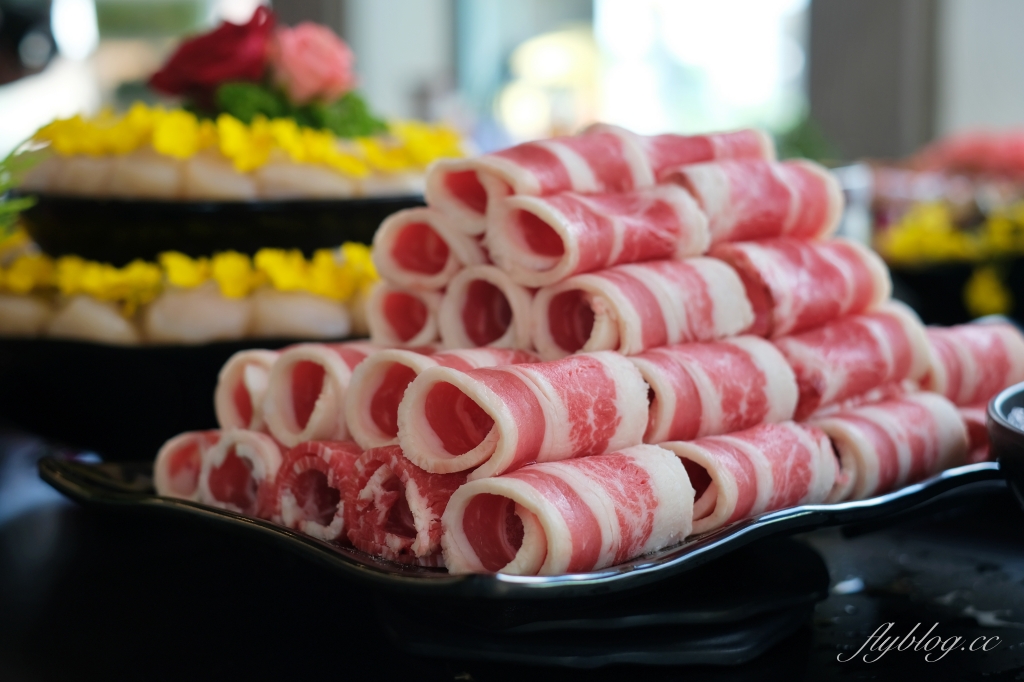 台中西區｜新馬辣經典麻辣鍋Plus+ 台中公益店，台中麻辣火鍋吃到飽 @飛天璇的口袋