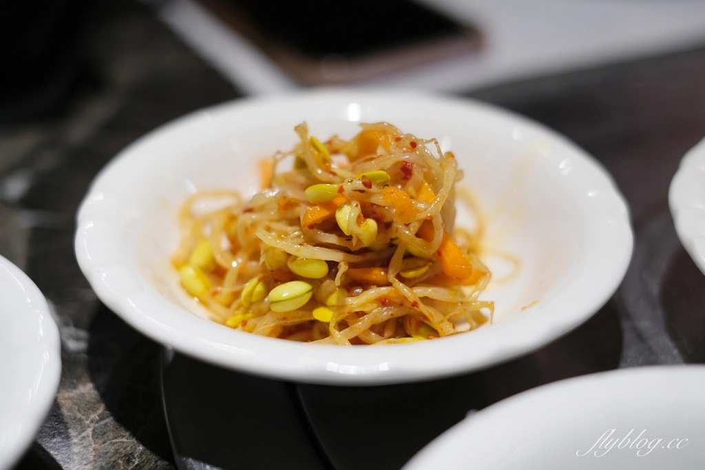 台北松山｜韓食堂한식당，台北必吃韓式料理，道地的韓國豬腳和水冷麵(附菜單) @飛天璇的口袋